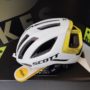 casco-bicicleta-scott-centric-plus-blanco-rainbow-amarillo-280405-rg-bikes-silleda-2804057805-sillebike-3