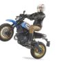 motero-moto-scrambler-ducati-desert-sled-con-motorista-bruder-63051-rg-bikes-silleda-2