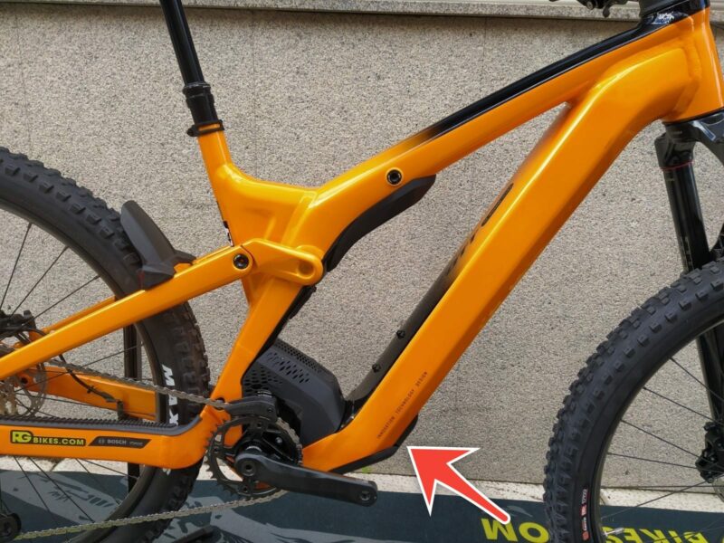 PATRON ERIDE PROTECTOR BATERIA SCOTT 291728 291729