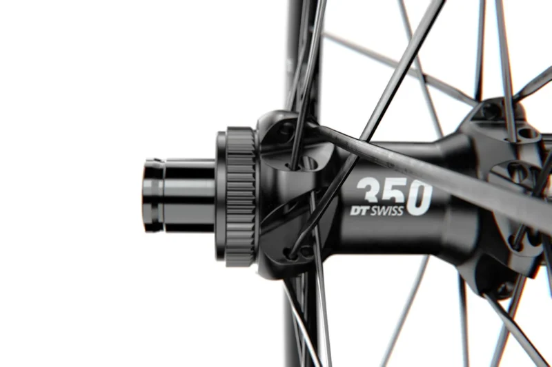 PR 1600 DB23 DISC 700c (29″) 18mm (Freno Disco) SPLINE BLACK PERFIL 23mm RUEDAS ROAD DT SWISS (Nuevo modelo) - Imagen 3