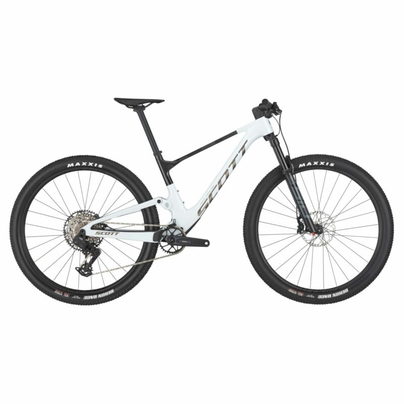 SPARK RC TEAM (Negra Carbon / Blanca Cumulus) BICICLETA MONTAÑA SCOTT 423161 (Modelo 2025)