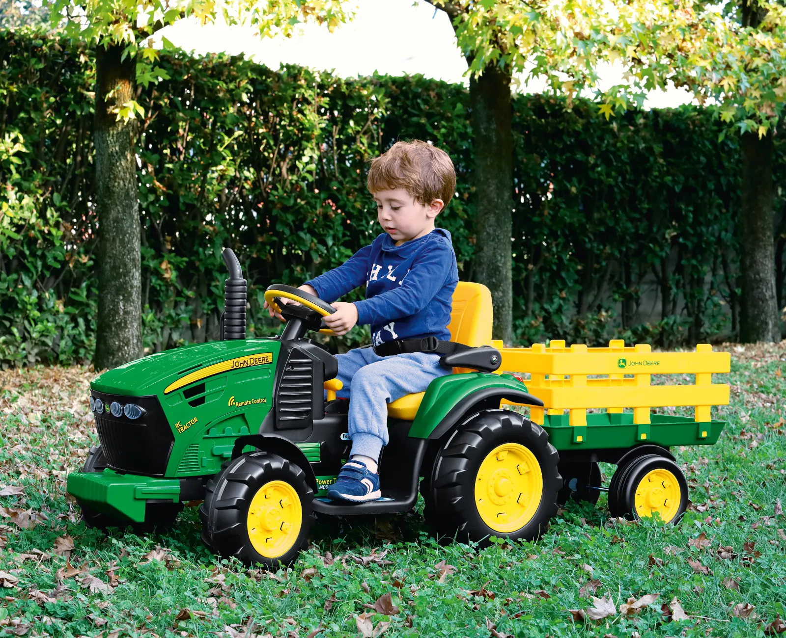 JOHN DEERE RC TRACTOR A BATERIA (Con Mando Remoto) PEG PEREGO IGOR0117 - Imagen 5